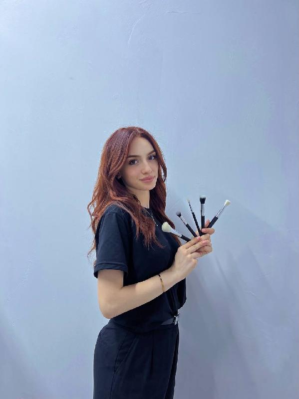 Ağamalıyeva Ayna  Vizajist
