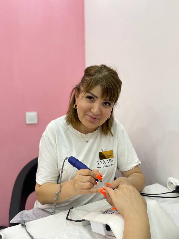 İlyasova Mehriban Dırnaq ustası Manikur usta