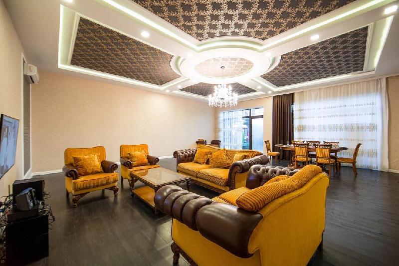 Interior view 2