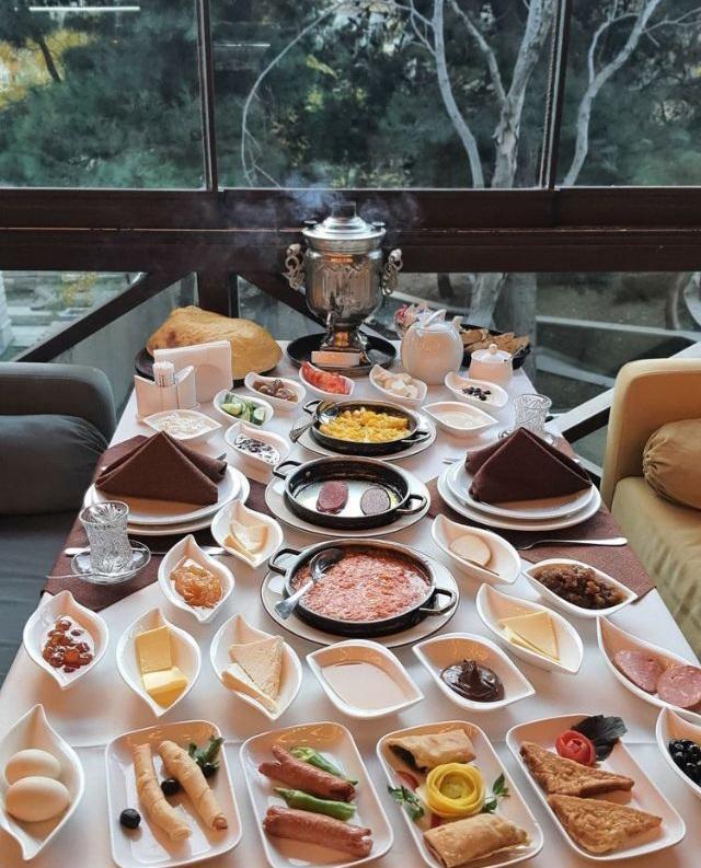 Serpme Kend Kahvaltısı