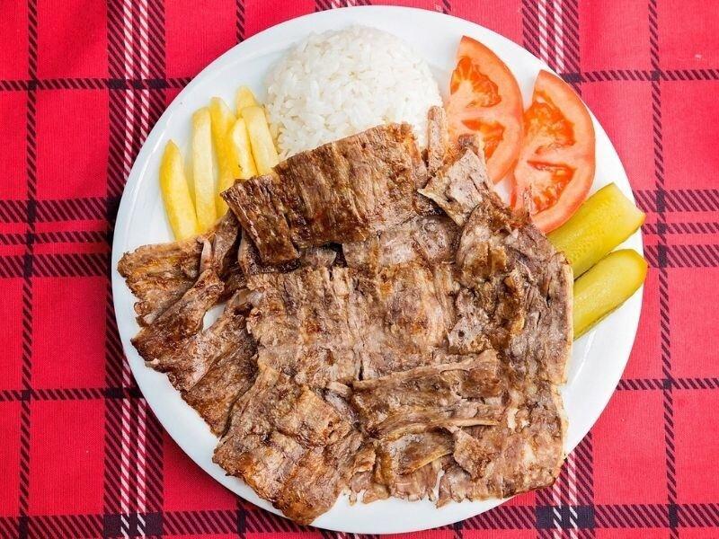 Pilav üstü döner