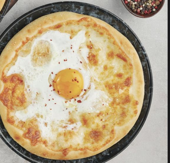 Kaşarlı yumurtalı pide 