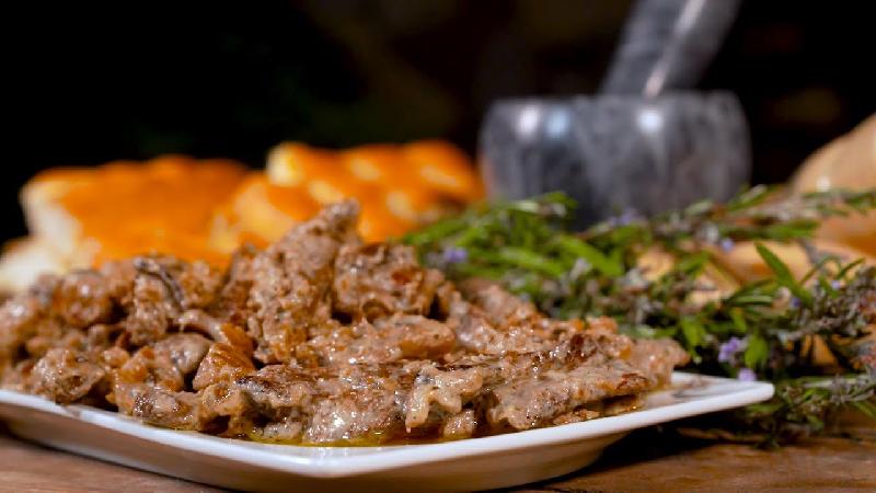 Qaymaqlı dana can əti 