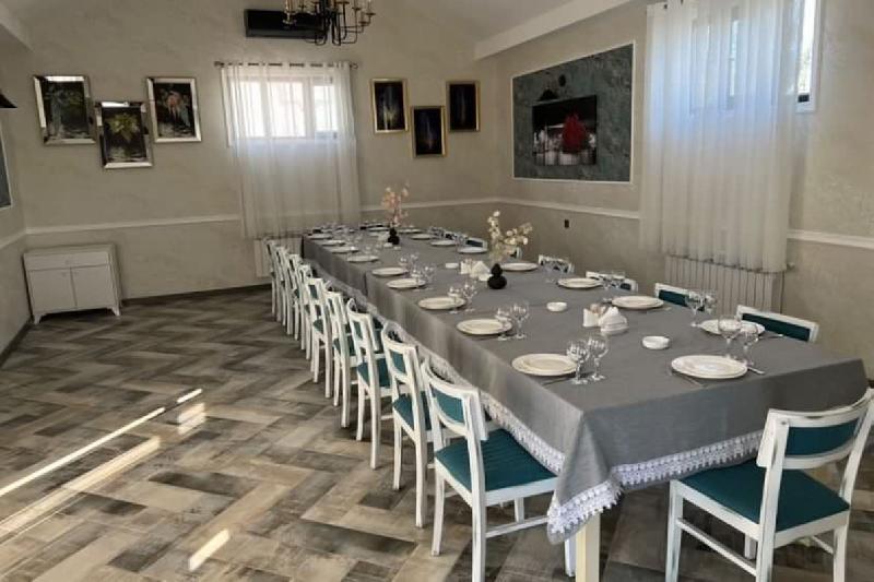 Interior view 2