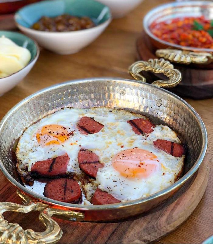 Sucuk yumurta