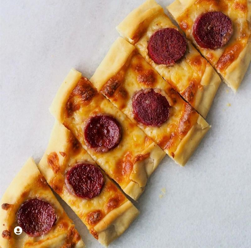 Sucuklu Pide