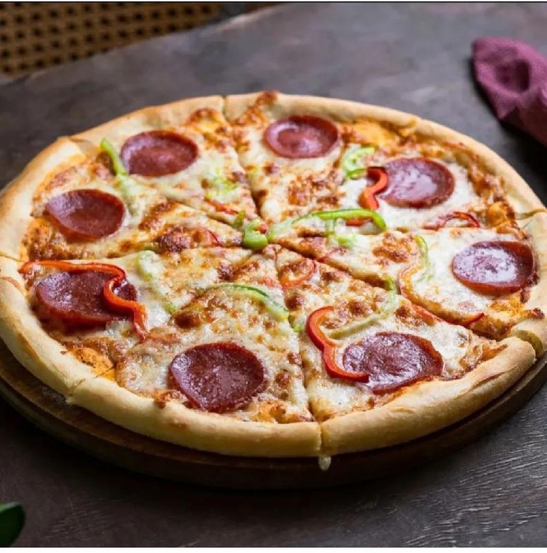 Sucuklu  Pizza