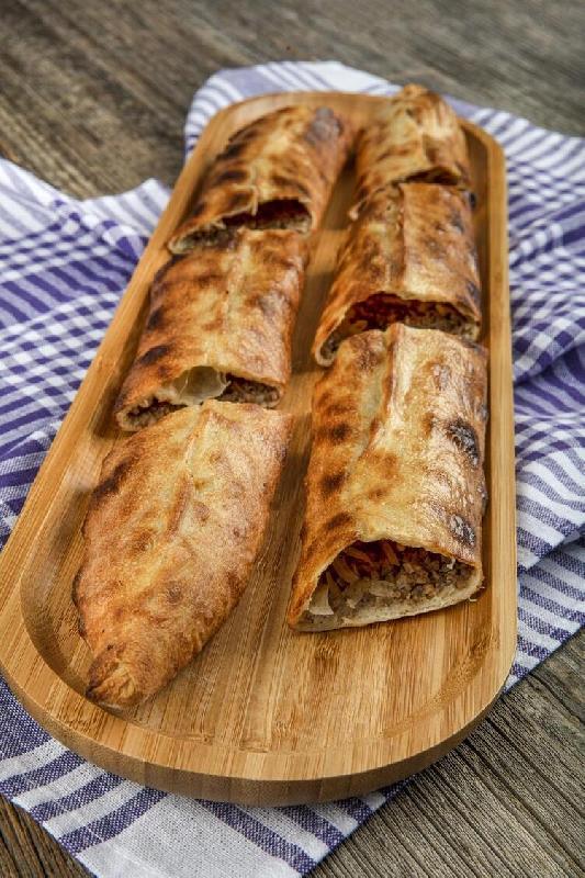 Dönərli kapalı Pide