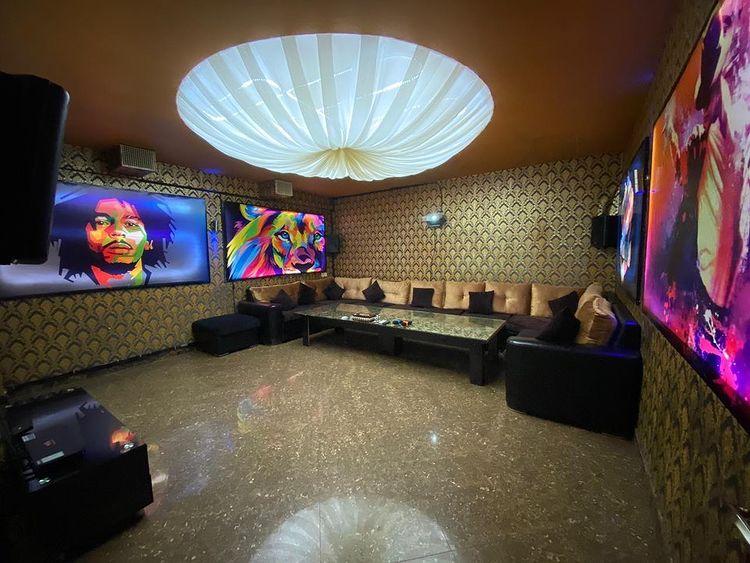 Interior view 0