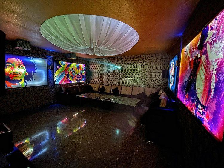 Interior view 4