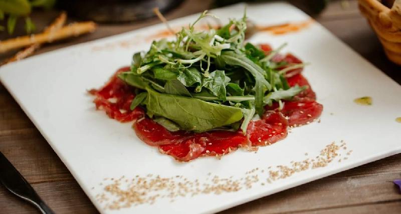 İsti Ət Carpaccio