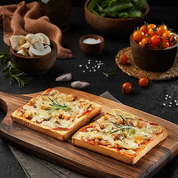 Focaccio Parmezan ilə