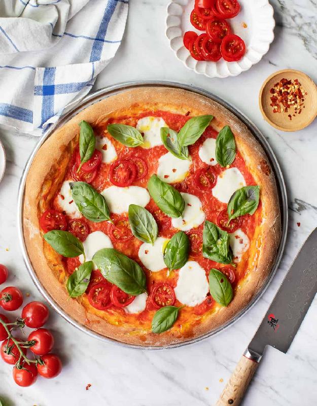 Mozzarella Pizza
