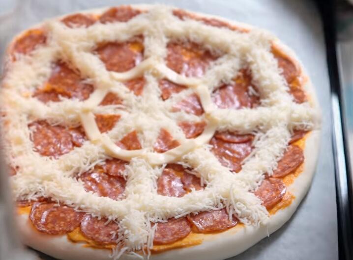 Spiderman pizza