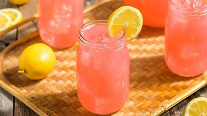 Çiyələkli Limonad