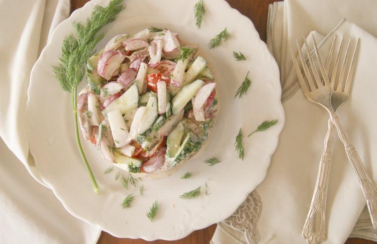 Toyuq salatı