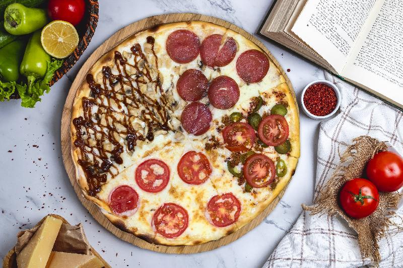 Four Fantastik pizza 
