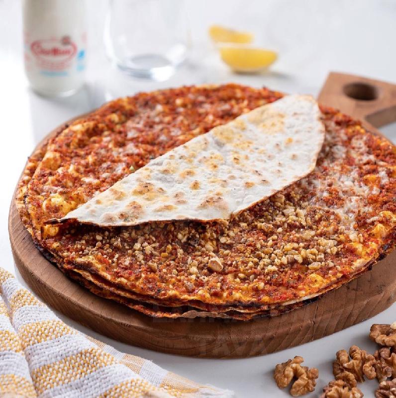 Cevizli Lahmacun