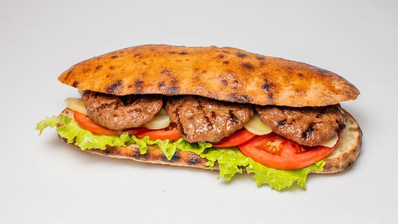 Toyuq köftə (çörək-lavaş)