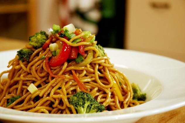 Sebzeli noodle 
