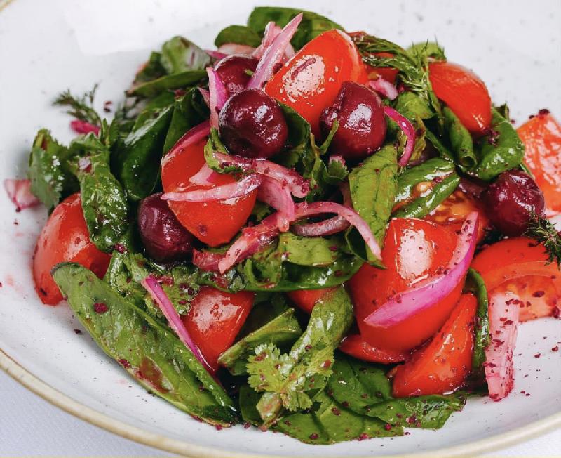 Albalı Pomidor Salatı