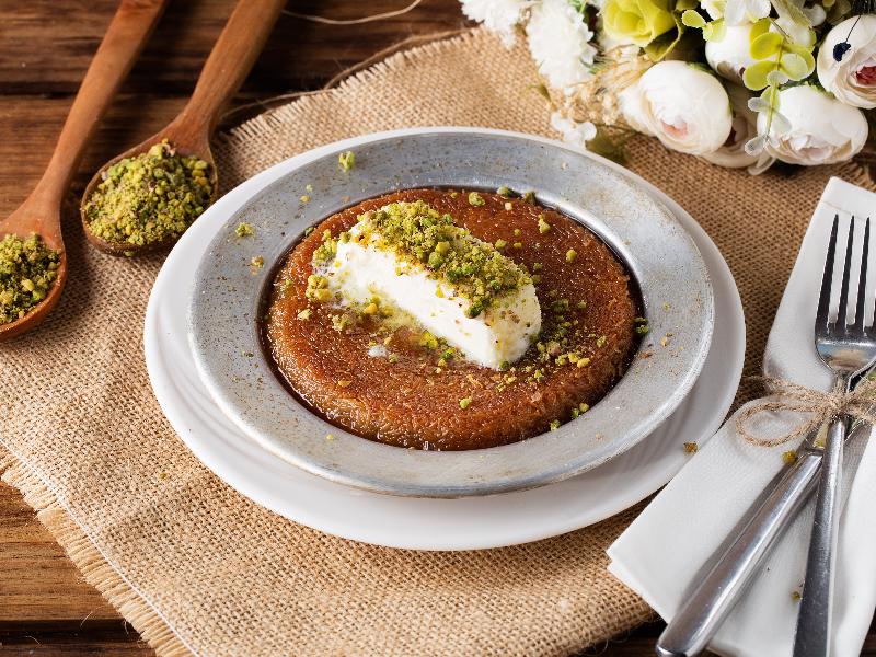 Künəfə Qaymaqlı