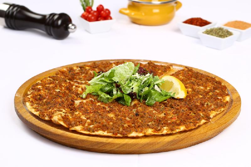 Lahmacun sadə/acılı (1 əd) 170/10/30gr