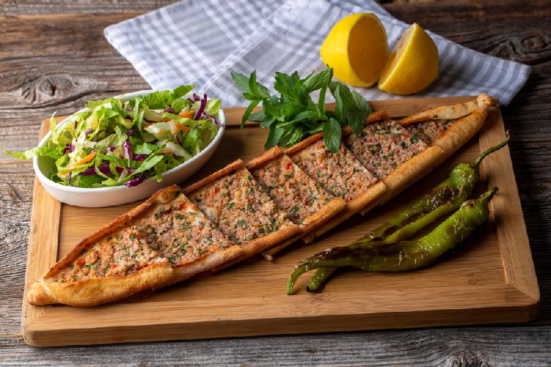 Pide Tikə ətli (400gr)