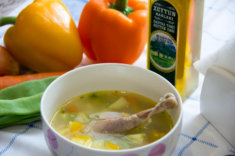 Toyuq şorbası