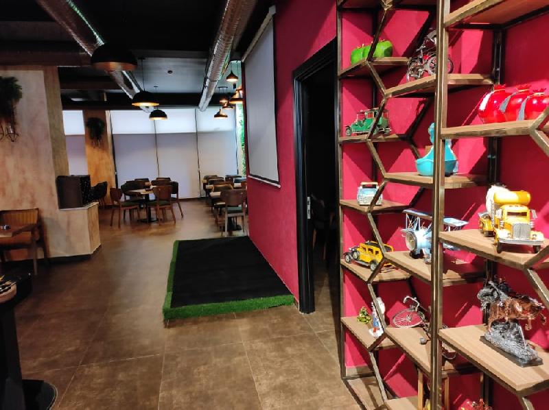 Interior view 8