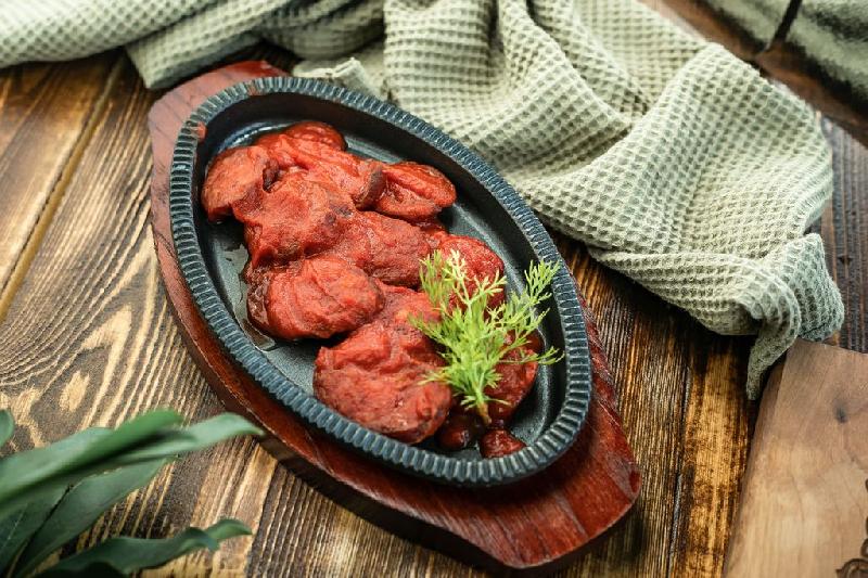 Krakov kolbasa tomatla