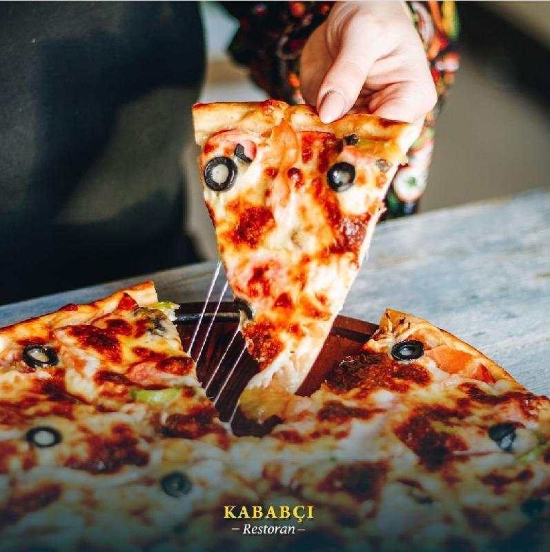 Qarışıq Pizza 
