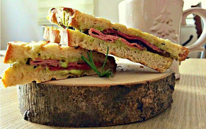 Tost pesto 