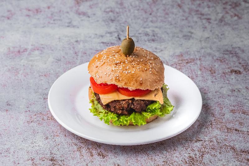 Cheeseburger mal əti ilə 