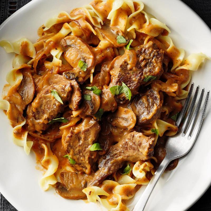Ət Stroganoff