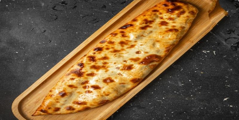 Sade Kaşarlı Kapalı Pide