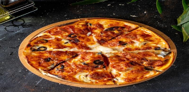 Sucuklu Pizza