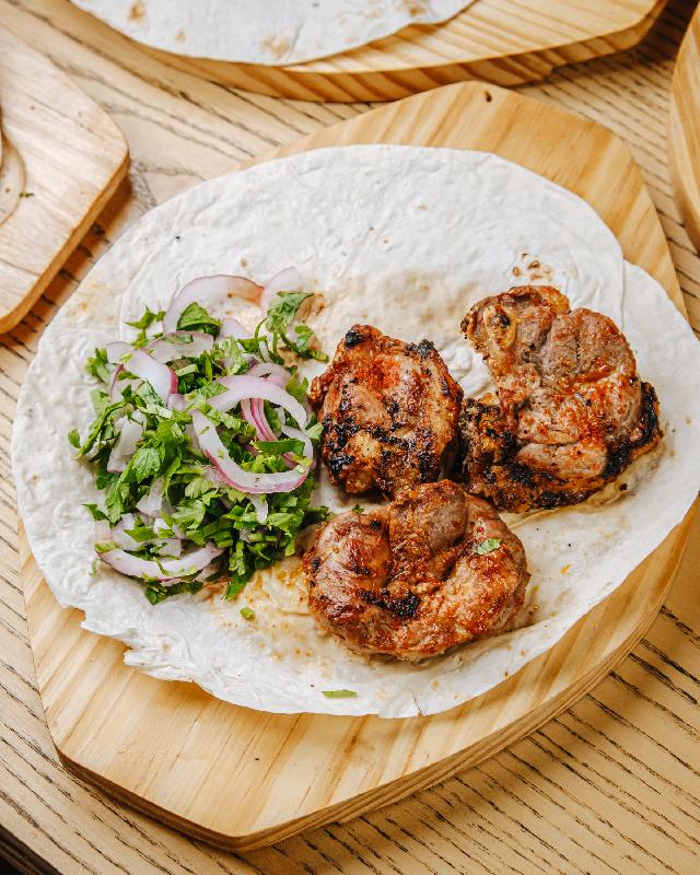 Quzu Tikə Kabab