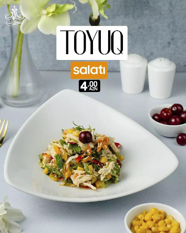 Toyuq salatı