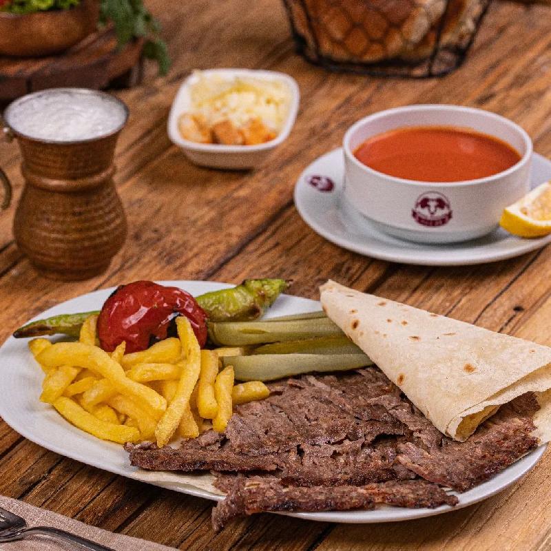 Boşqabda ət