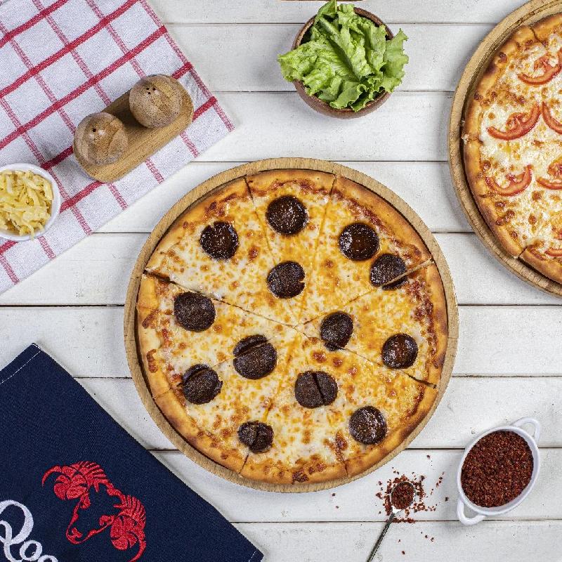 Pizza sucuqlu 