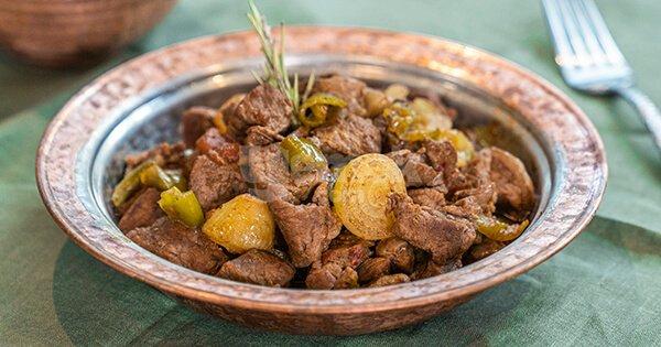 Çoban qovurma quzu əti 