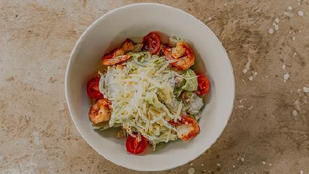 Sezar Salatı Krevet İlə