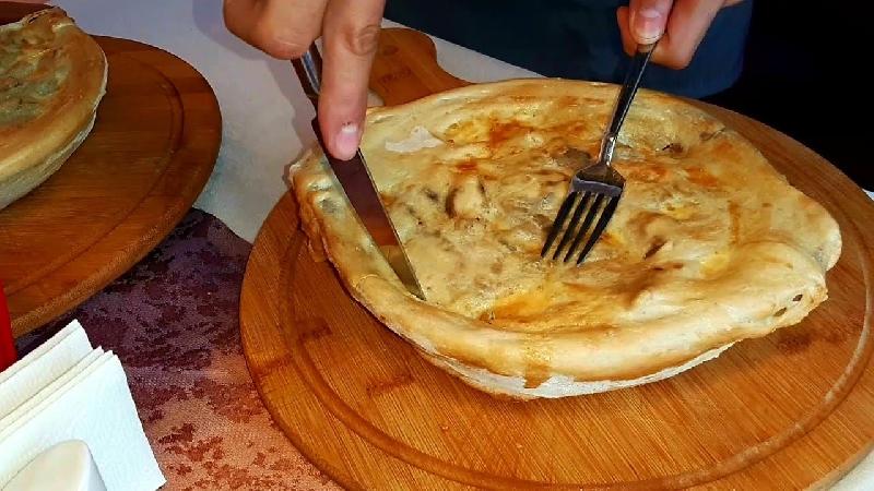 Quzu əti güvəcdə