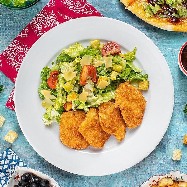 Toyuq salatı parmezan İlə