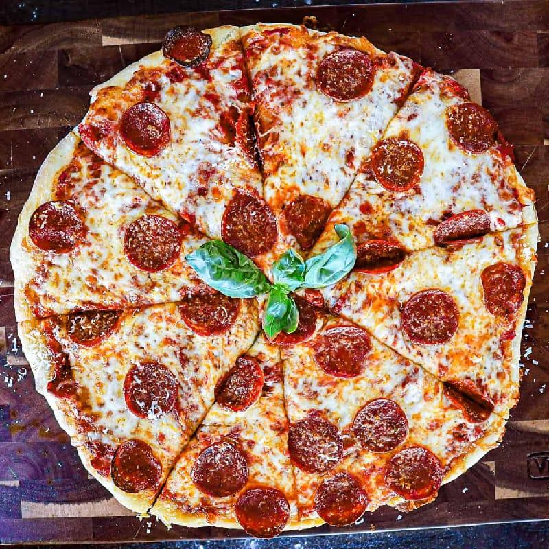 Sucuklu Pizza
