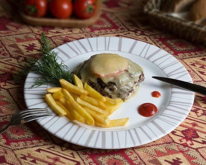 Monastrsayağı ət