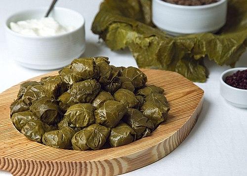 Yarpaq dolması