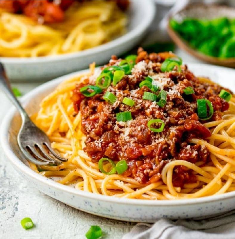 SPAGHETTI BOLOGNESE