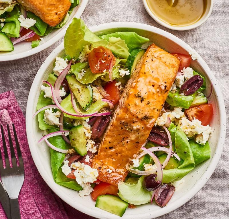 Qızıl balıq salatı